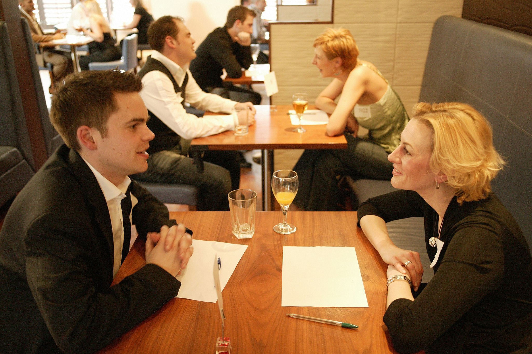 how to start a speed dating business