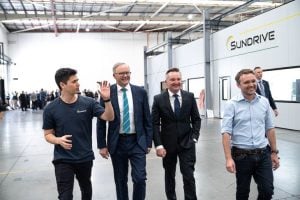 SunDrive cofounder Vince Allen with PM Anthony Albanese, climate change minister Chris Bowen and company director, advisor and former MP Wyatt Roy.